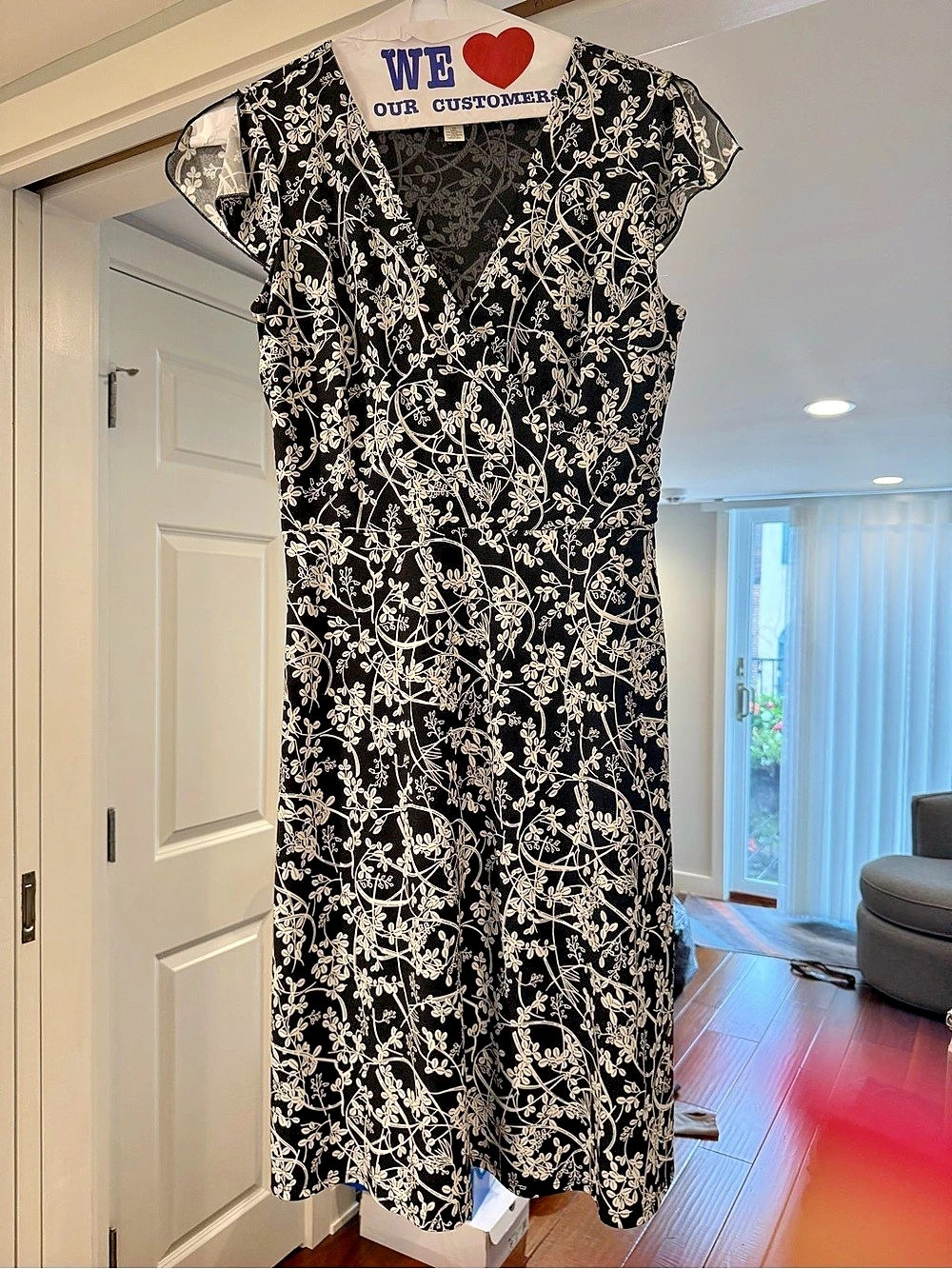 Ann Taylor LOFT Floral Midi Dress in Black & White Size 10